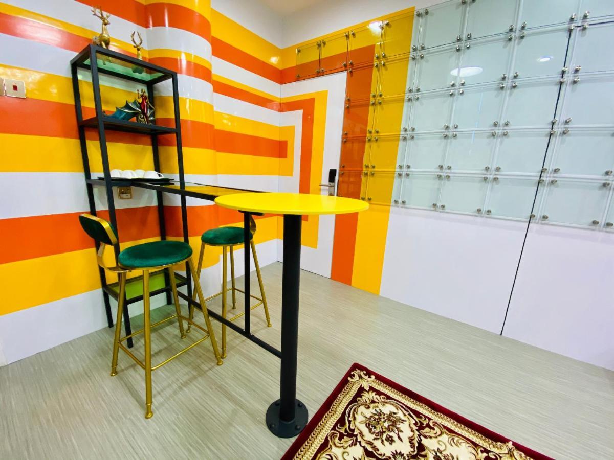 J Boutique Hotel 新张优惠 Muar Εξωτερικό φωτογραφία