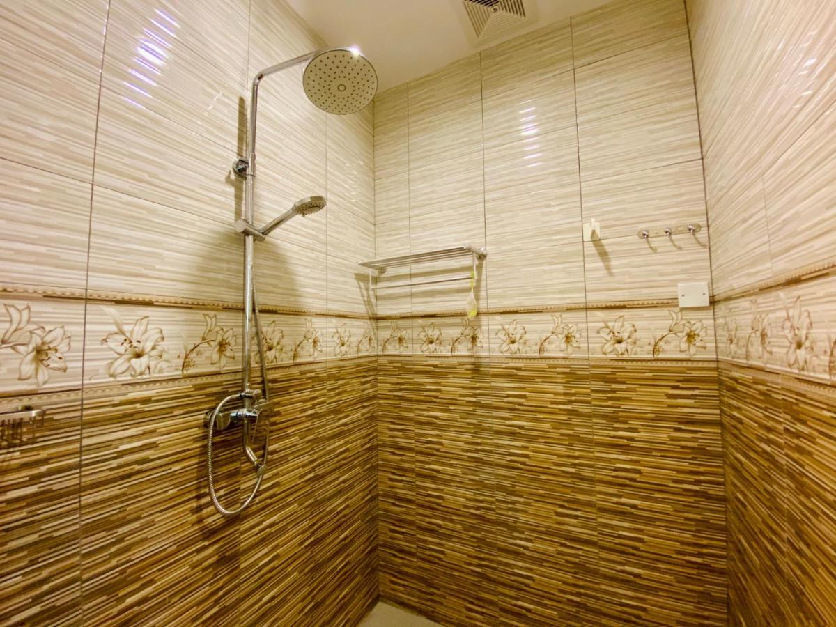 J Boutique Hotel 新张优惠 Muar Εξωτερικό φωτογραφία