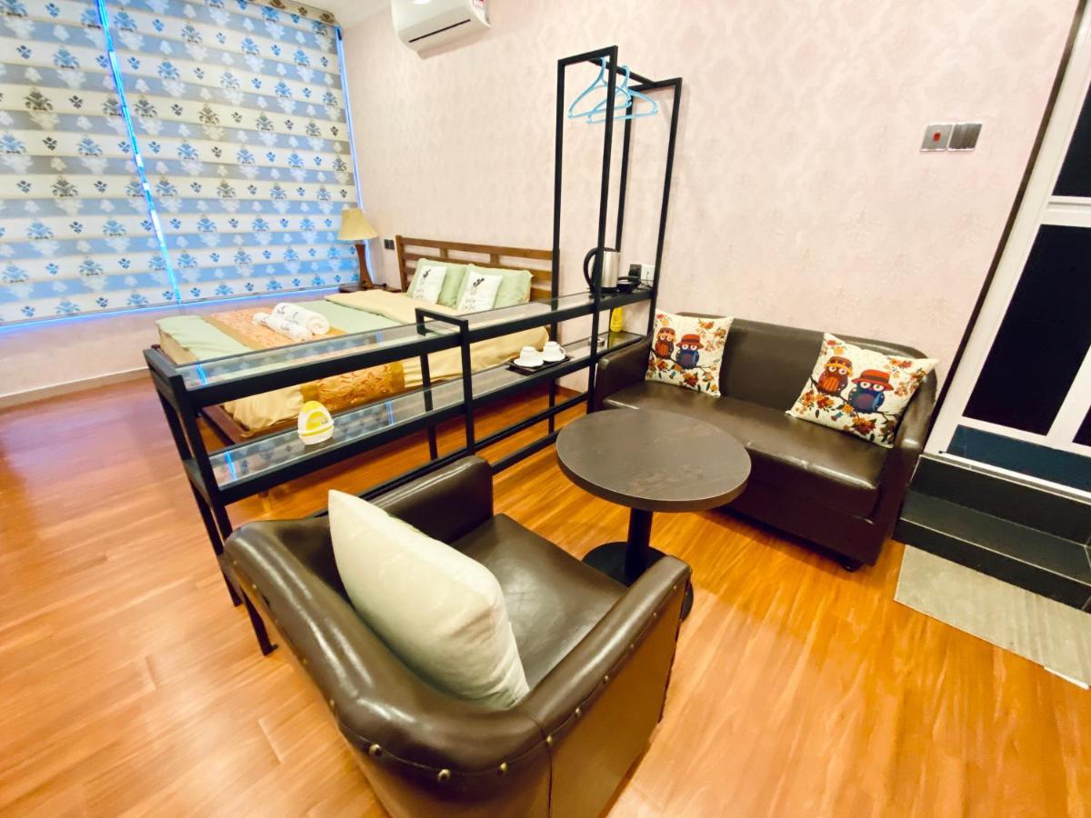 J Boutique Hotel 新张优惠 Muar Εξωτερικό φωτογραφία