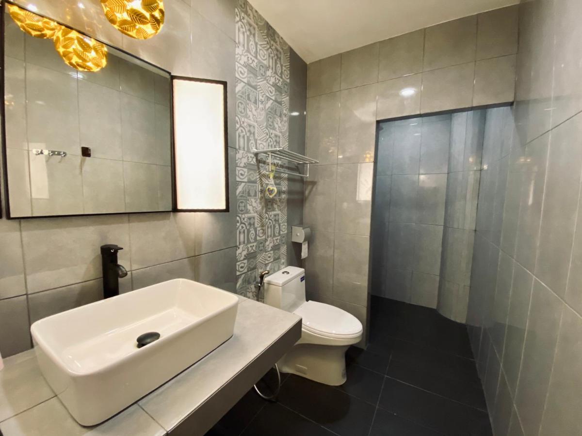 J Boutique Hotel 新张优惠 Muar Εξωτερικό φωτογραφία