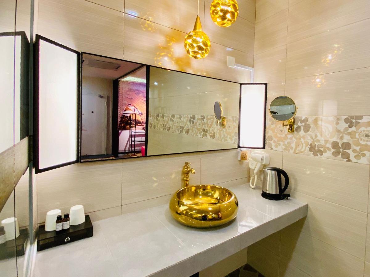 J Boutique Hotel 新张优惠 Muar Εξωτερικό φωτογραφία