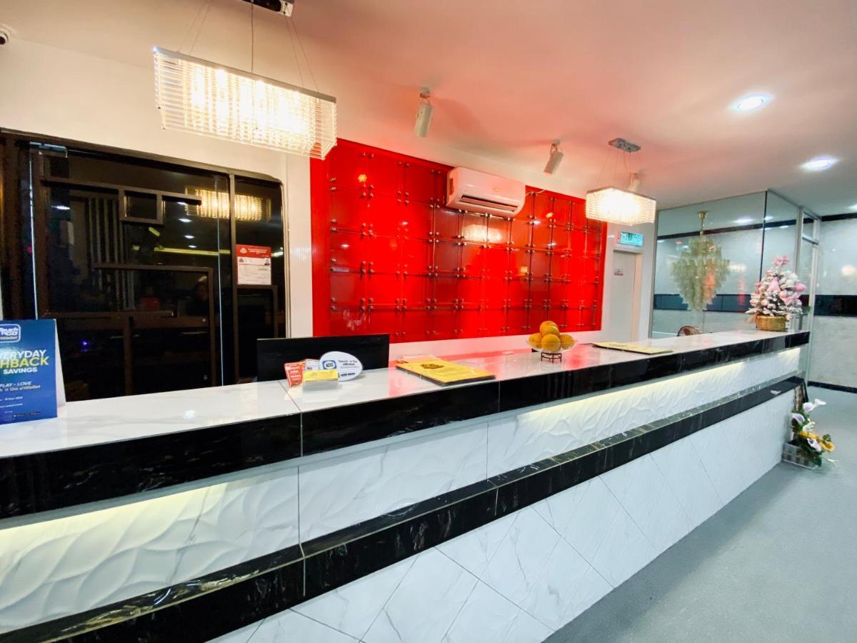 J Boutique Hotel 新张优惠 Muar Εξωτερικό φωτογραφία