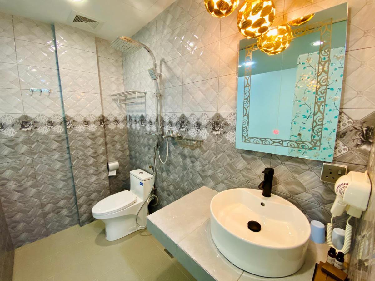 J Boutique Hotel 新张优惠 Muar Εξωτερικό φωτογραφία